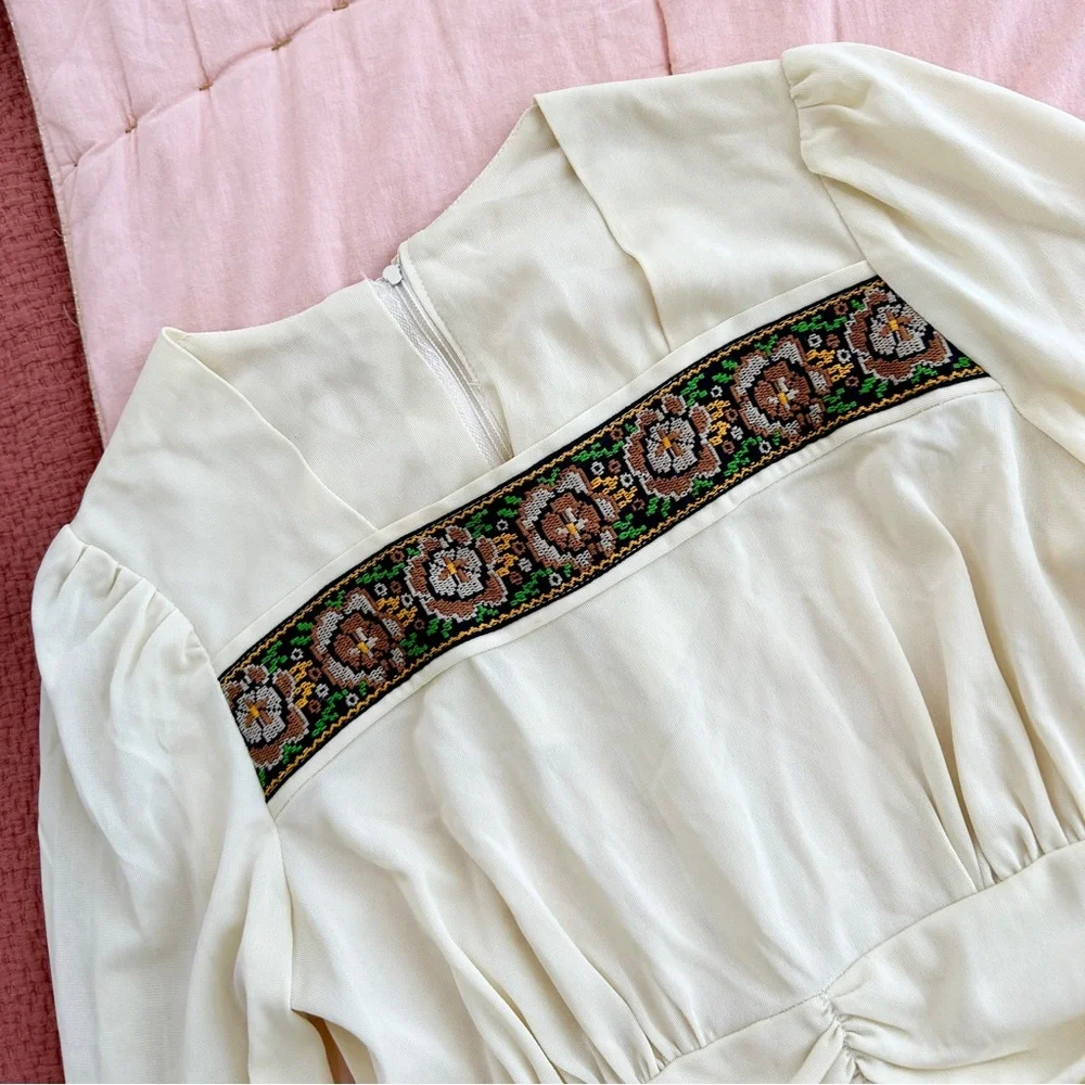 70s Vtg Handmade Embroidered Square Neck Boho Peasant Top Small Womens
